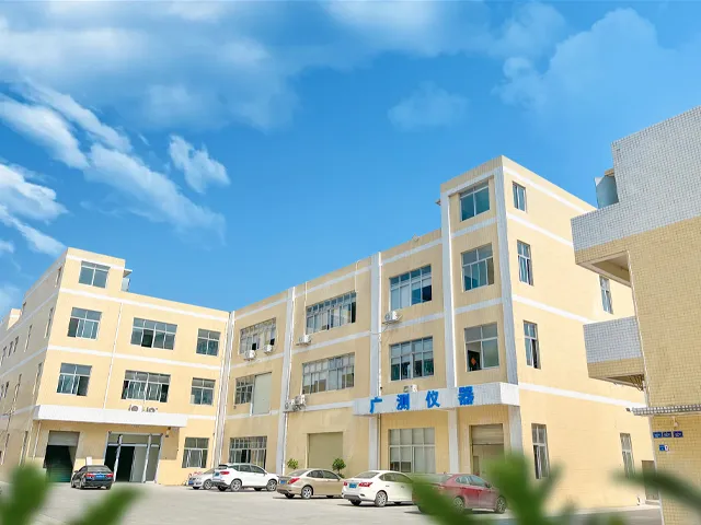 ODM DIN 가죽 테스트 기계 착용 경사 저항 테스트 PC 제어 4